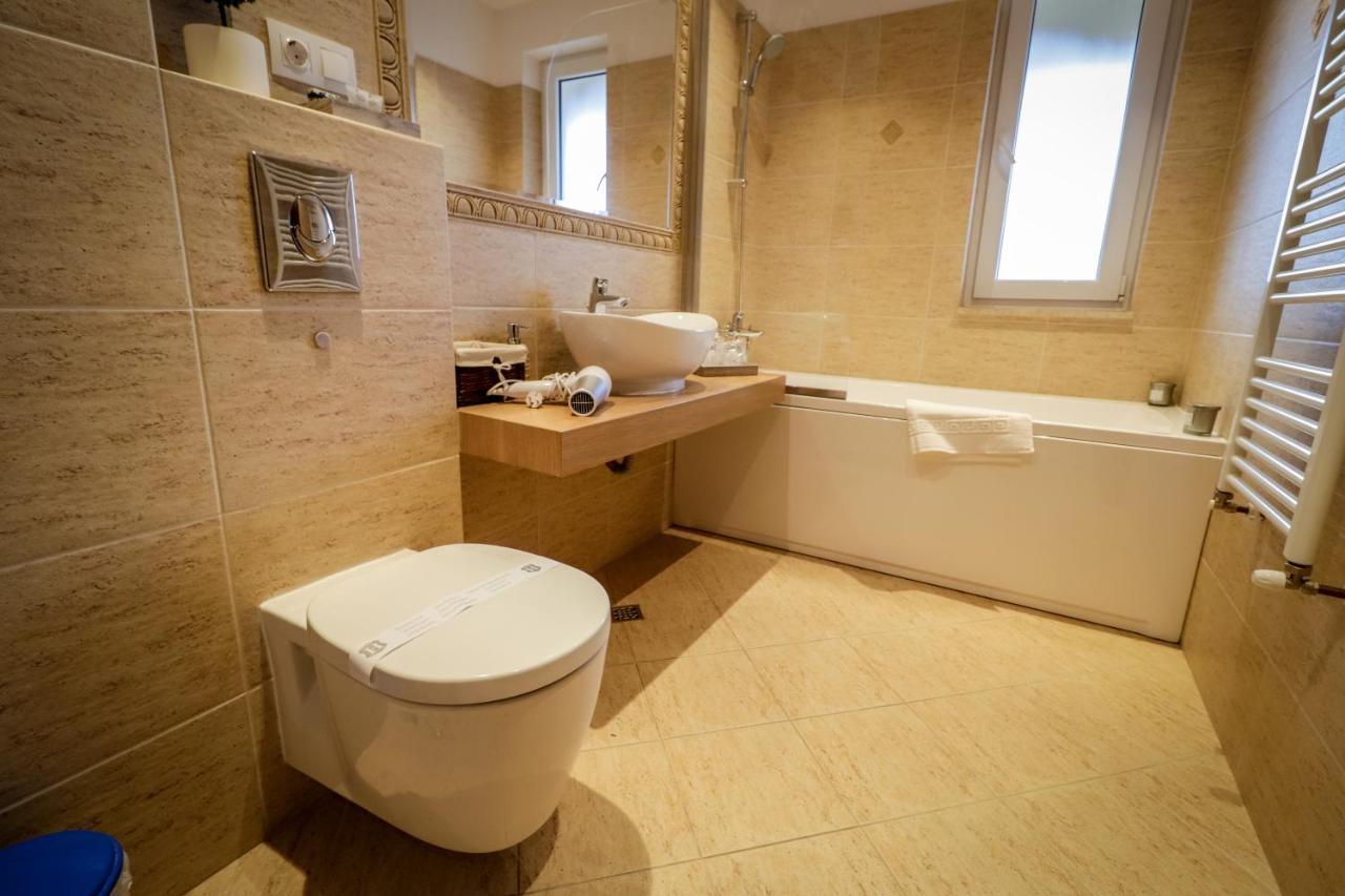 Lux Green Apartament 2 Appartement Braşov Buitenkant foto