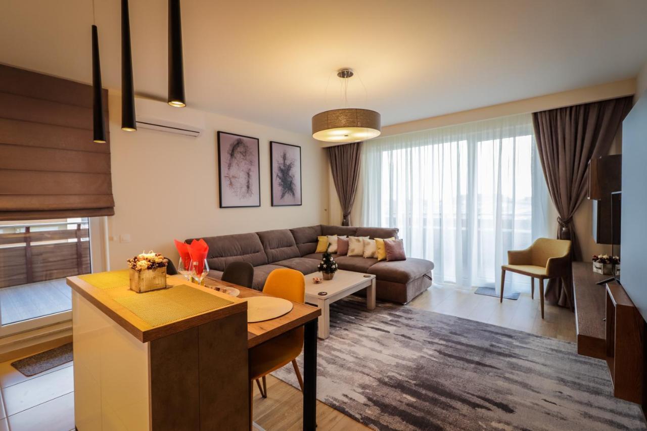 Lux Green Apartament 2 Appartement Braşov Buitenkant foto