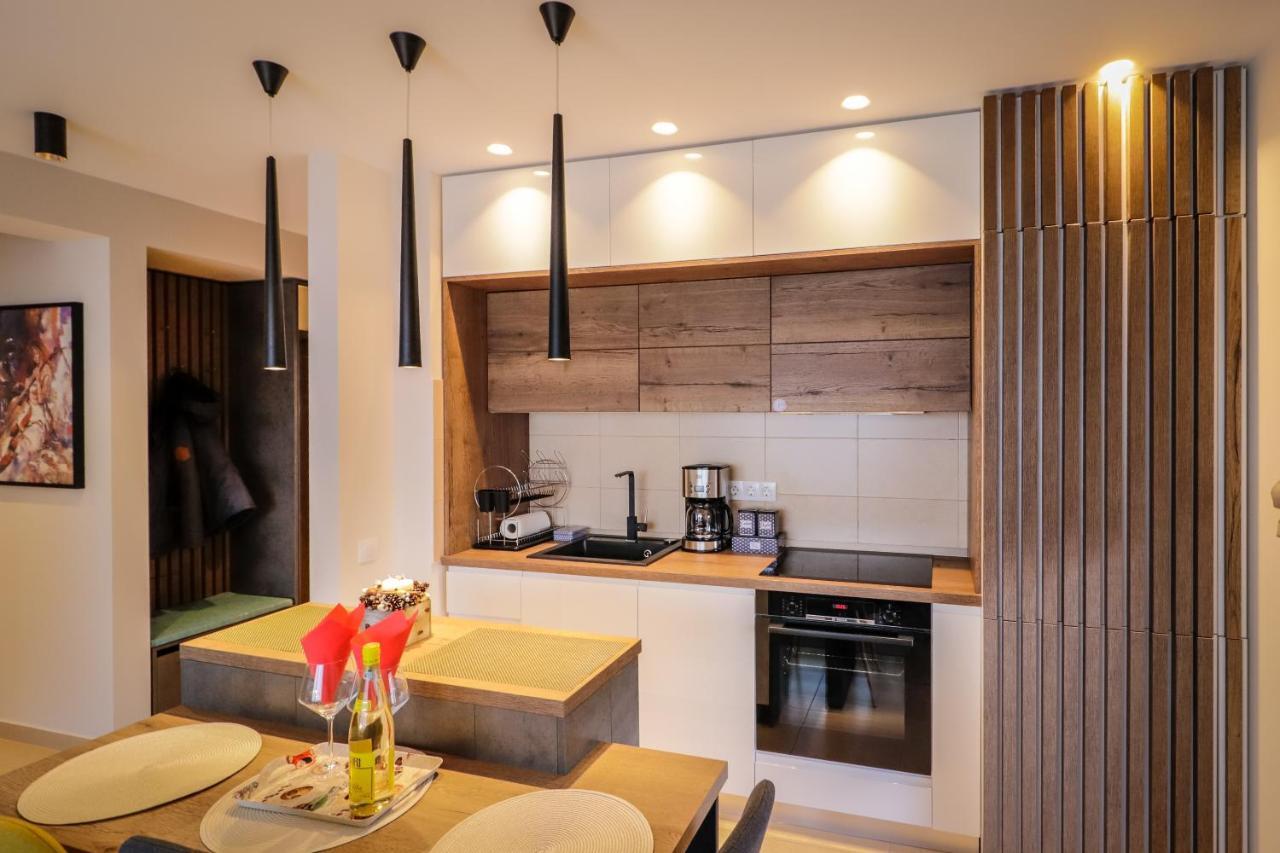 Lux Green Apartament 2 Appartement Braşov Buitenkant foto