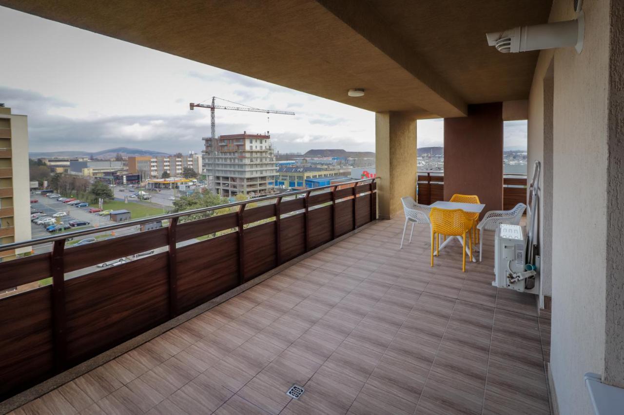 Lux Green Apartament 2 Appartement Braşov Buitenkant foto